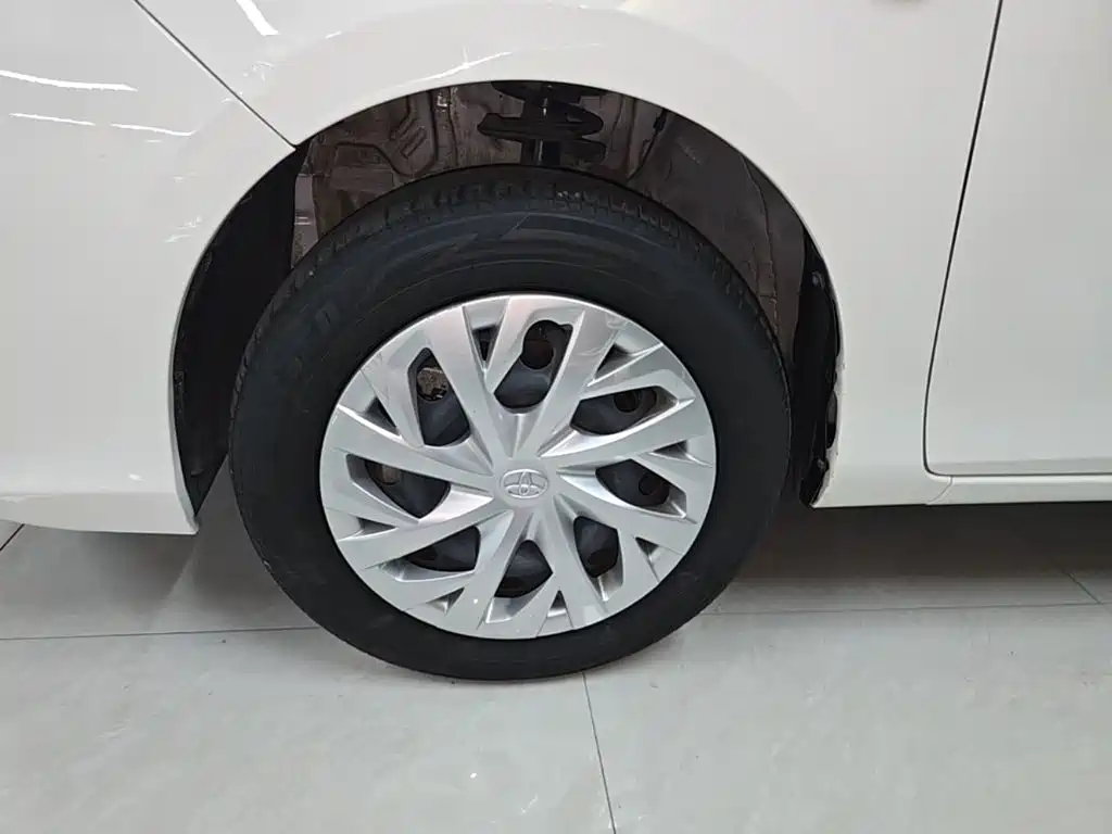 Toyota Vios 2023 — фото 23