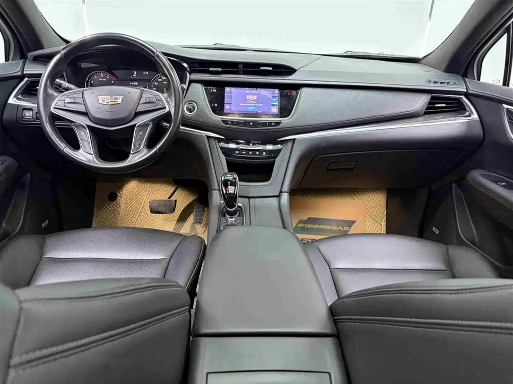 Cadillac XT5 2021 — фото 28