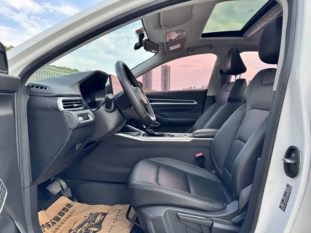 Geely Emgrand 2023 — фото 10