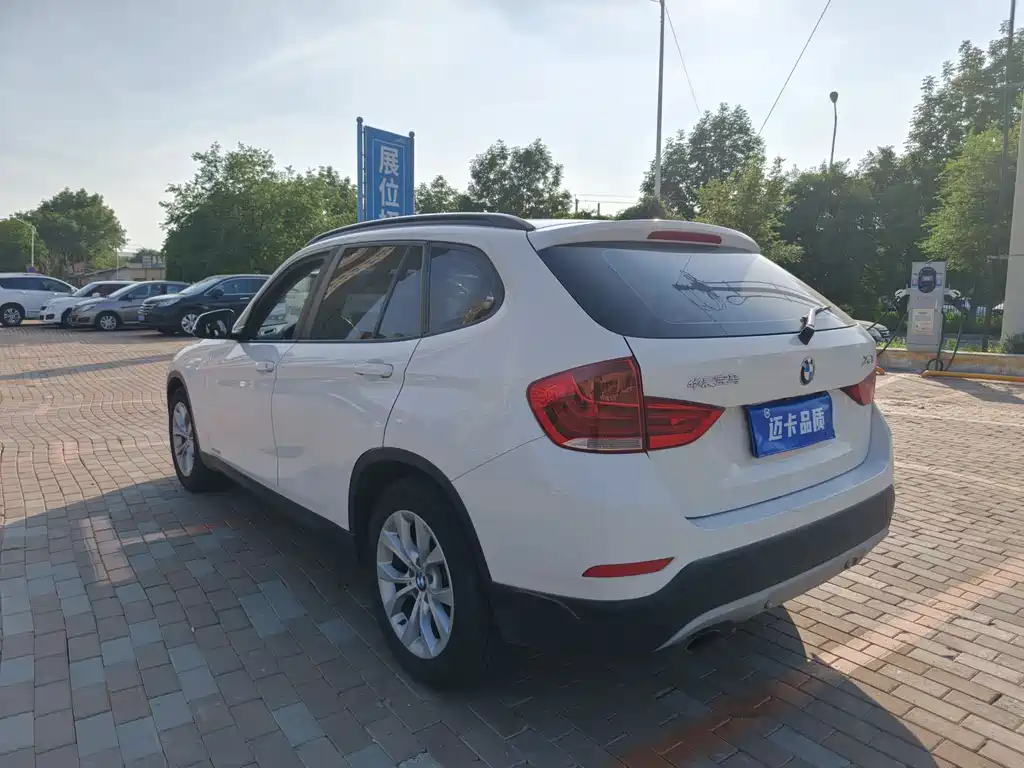 BMW X1 2014 — фото 11