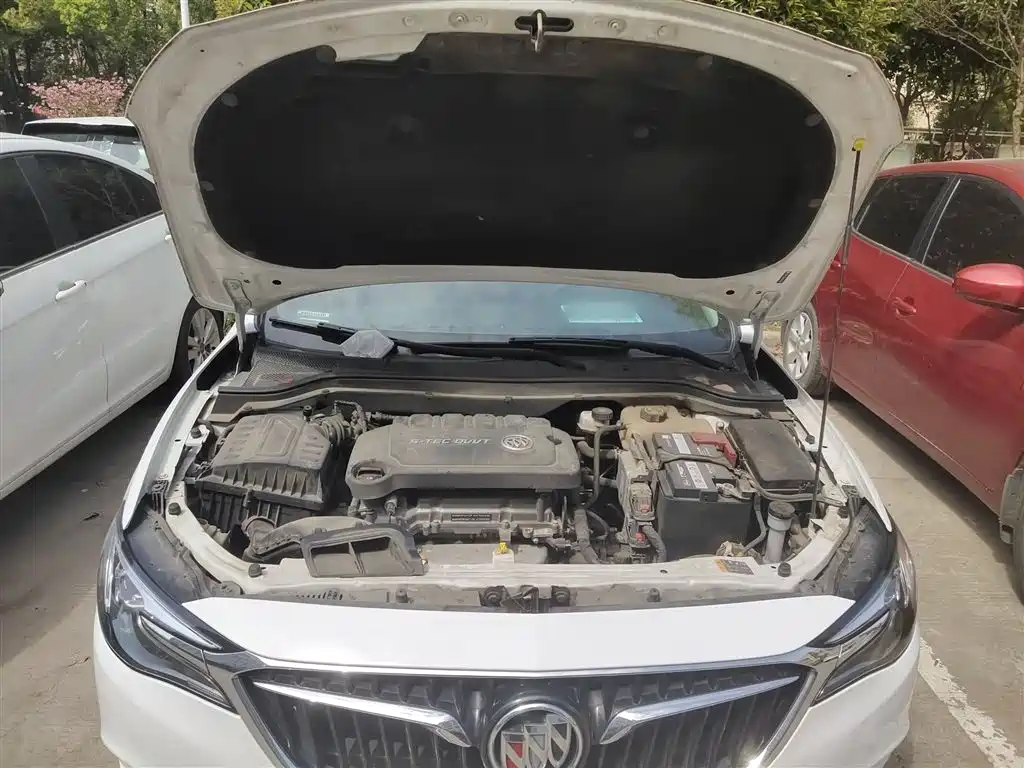 Buick Excelle 2021 — фото 16