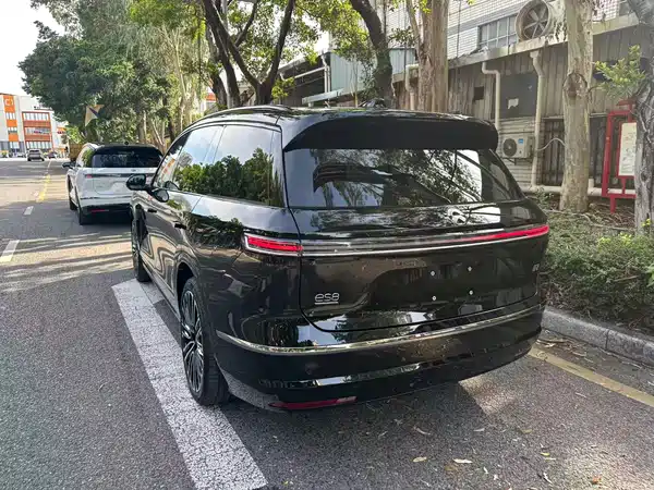 NIO ES8 2026