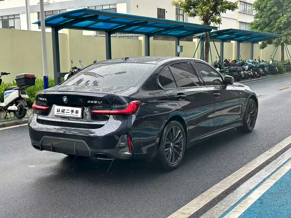 BMW 3 Series 2024