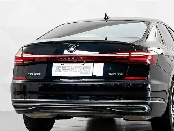 Volkswagen Passat 2023
