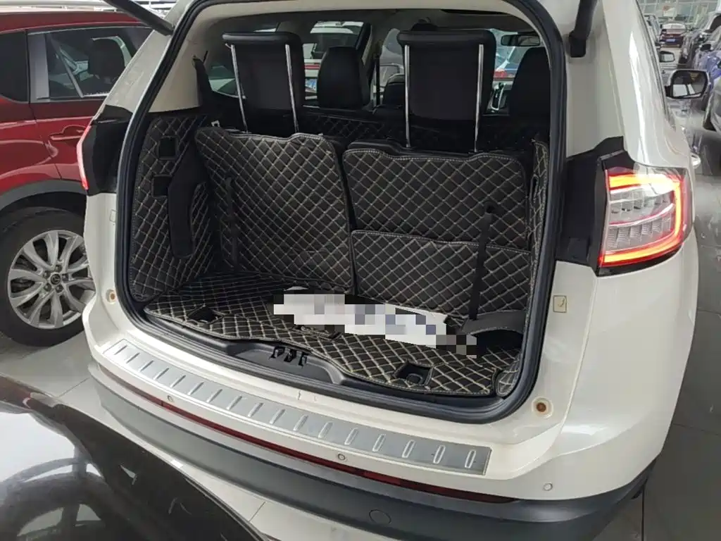 Ford Edge 2018 — фото 19