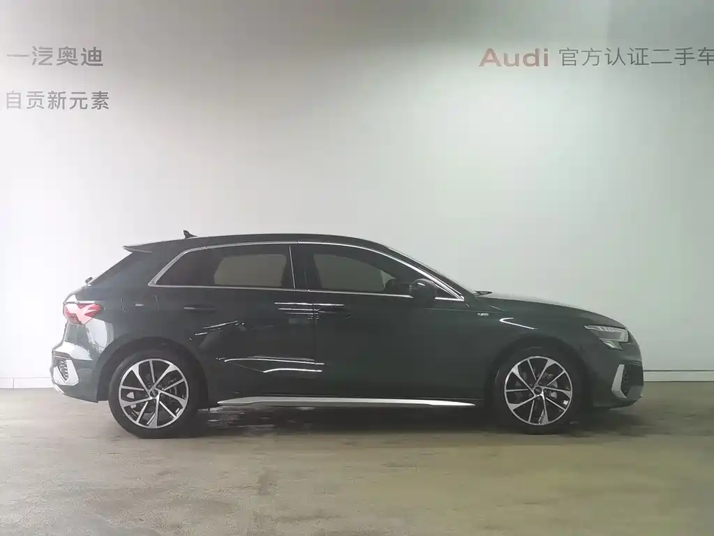 Audi A3 2023 — фото 2