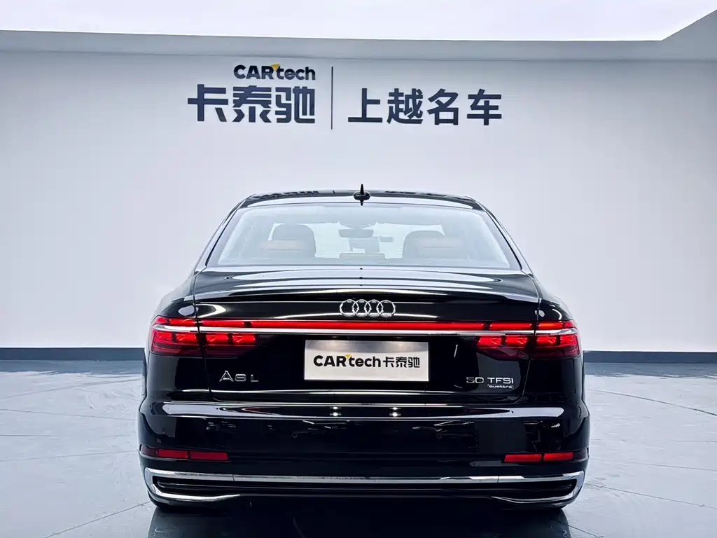 Audi A8 — фото 6