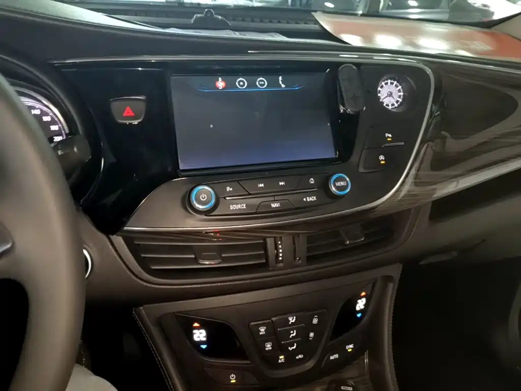 Buick Envision Plus 2019 — фото 13