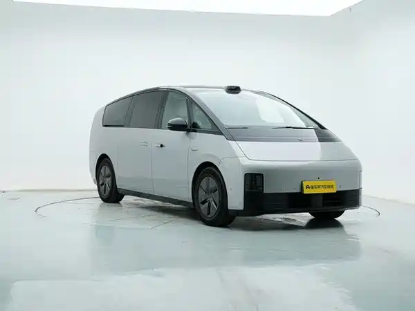 Li Auto MEGA 2024