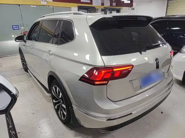 Volkswagen Tiguan L 2021