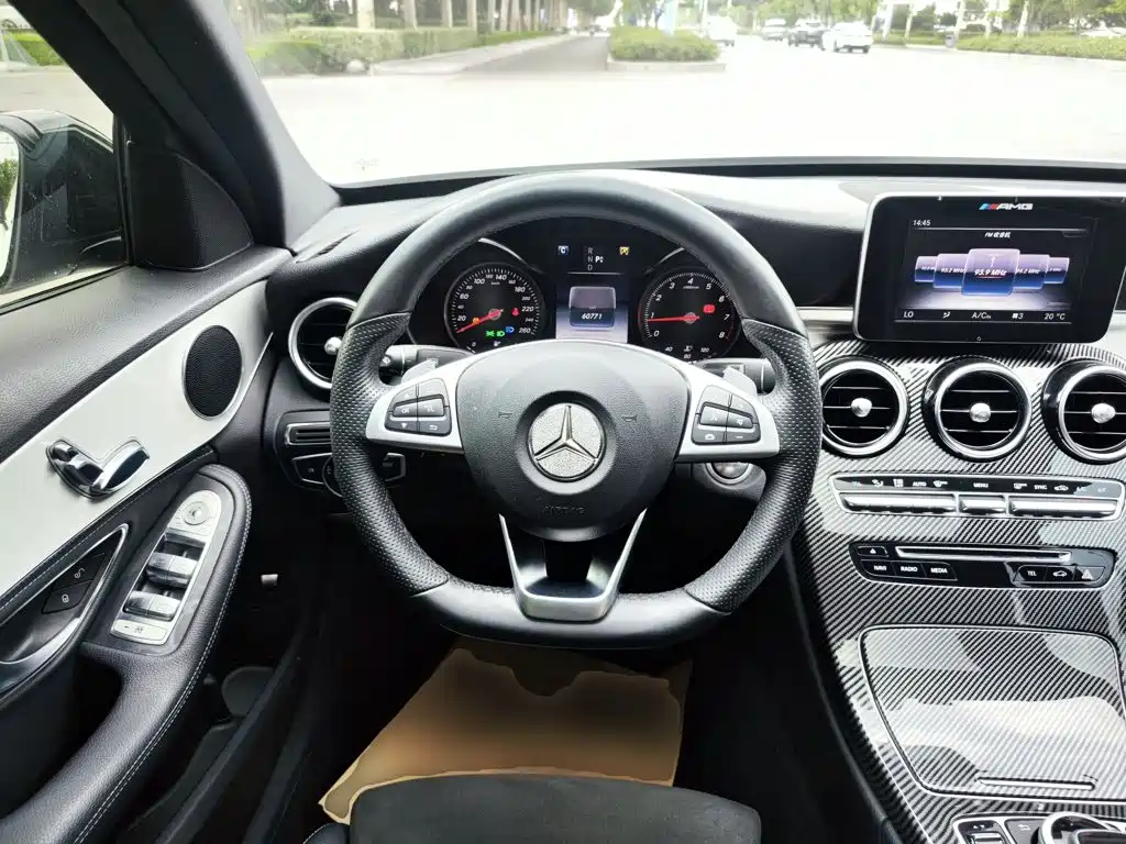Mercedes-Benz C-Class 2017 — фото 11