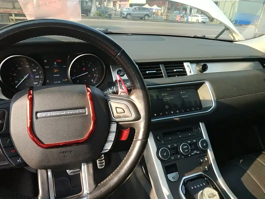 Land Rover Range Rover Evoque 2018 — фото 12