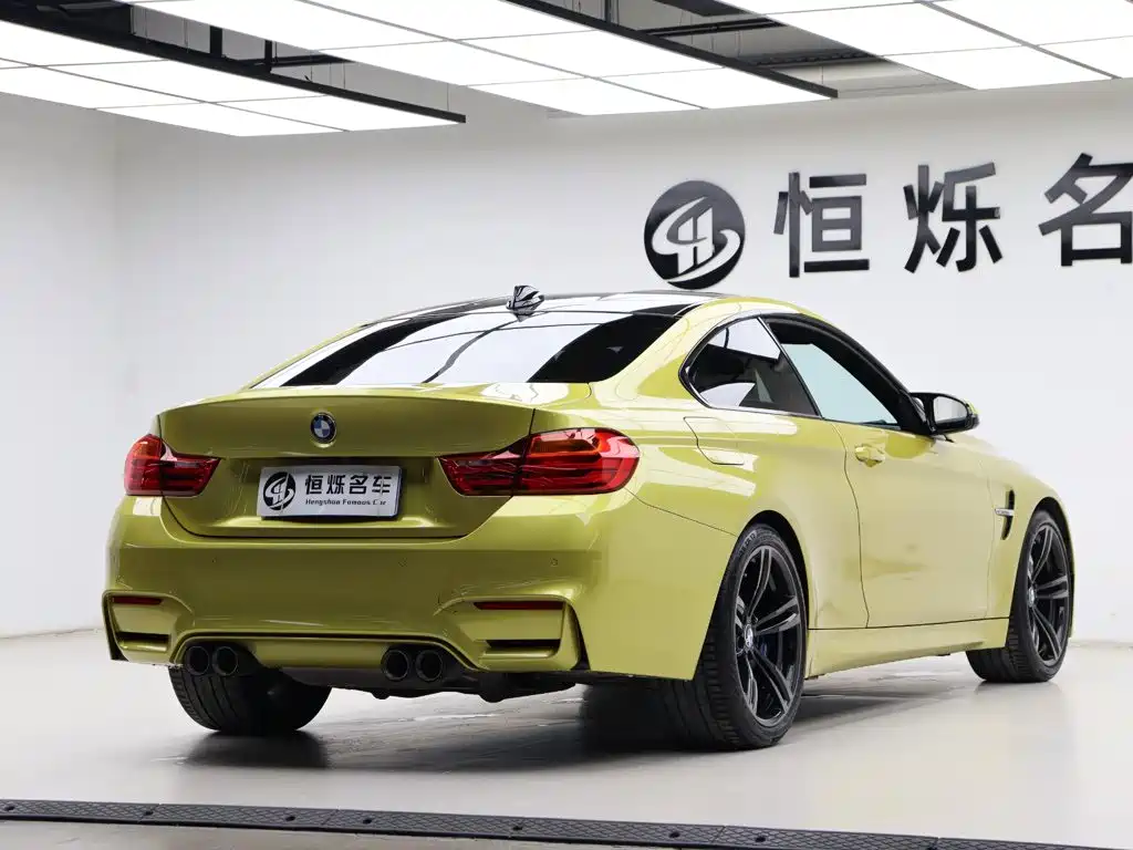BMW M4 2018 — фото 24