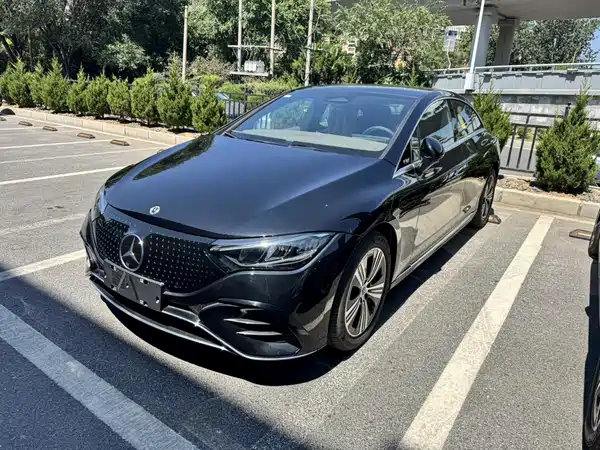 Mercedes-Benz EQE 2025