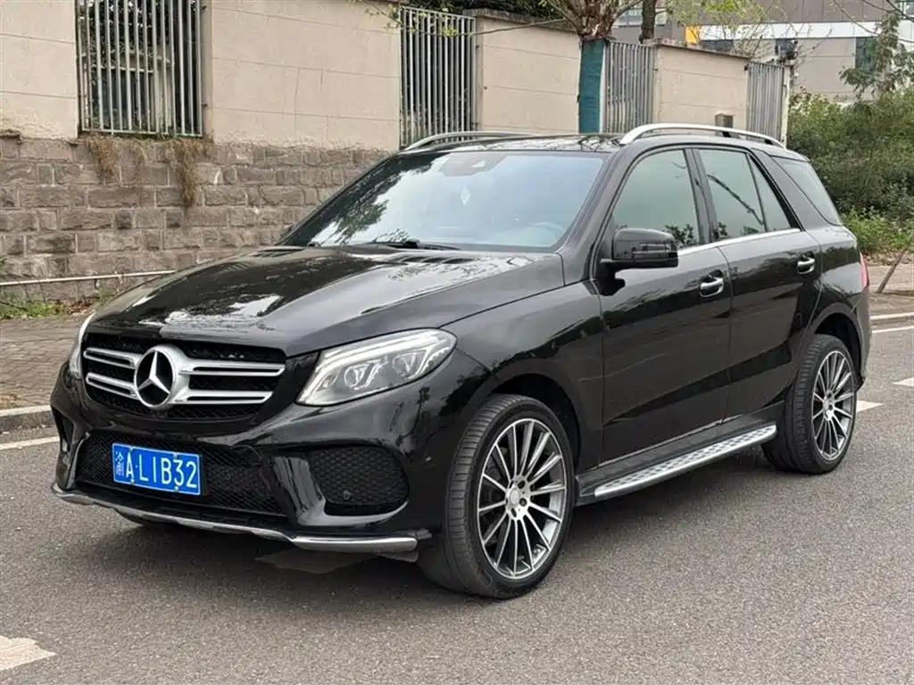 Mercedes-Benz GLE 2017 — фото 1