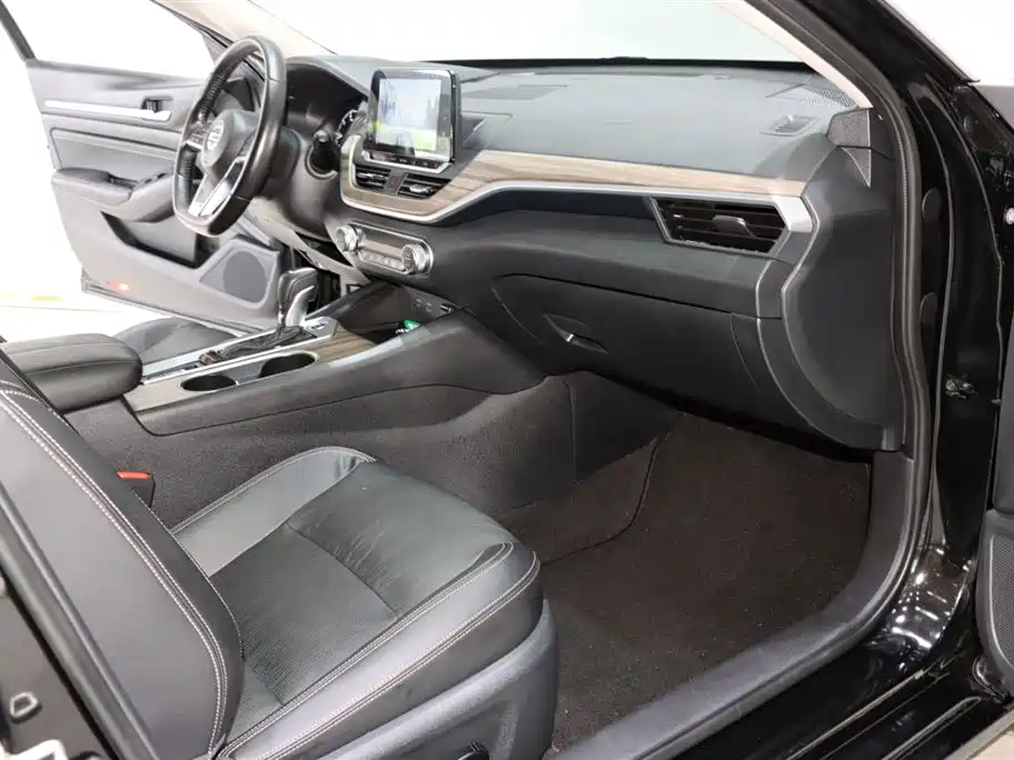Nissan Teana 2021