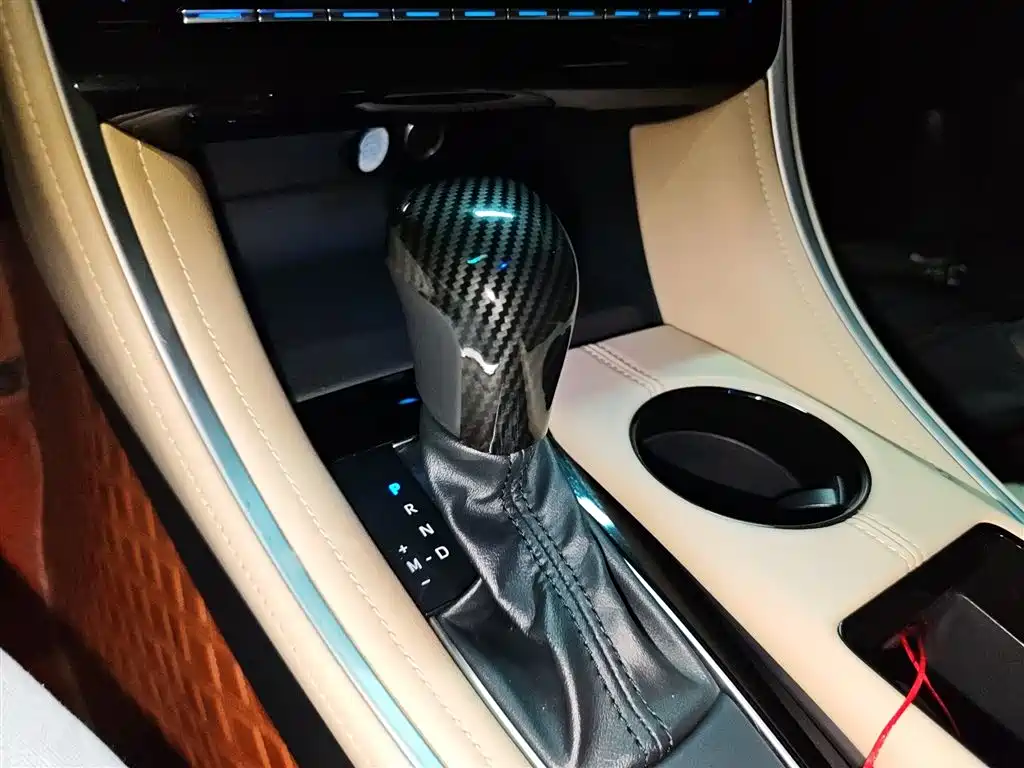 Toyota Avalon 2023 — фото 10