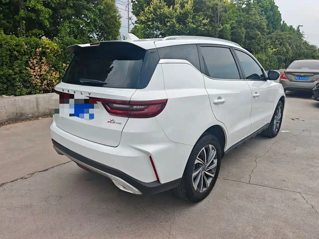 Geely Vision X6 2022 — фото 10
