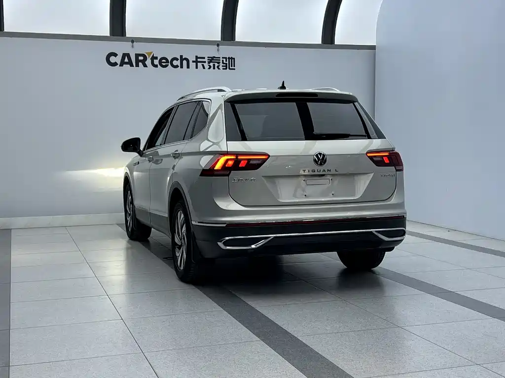 Volkswagen Tiguan L 2022 — фото 17