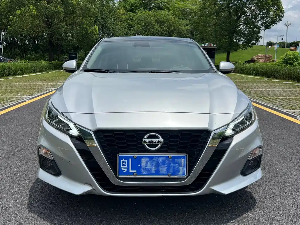 Nissan Teana 2022