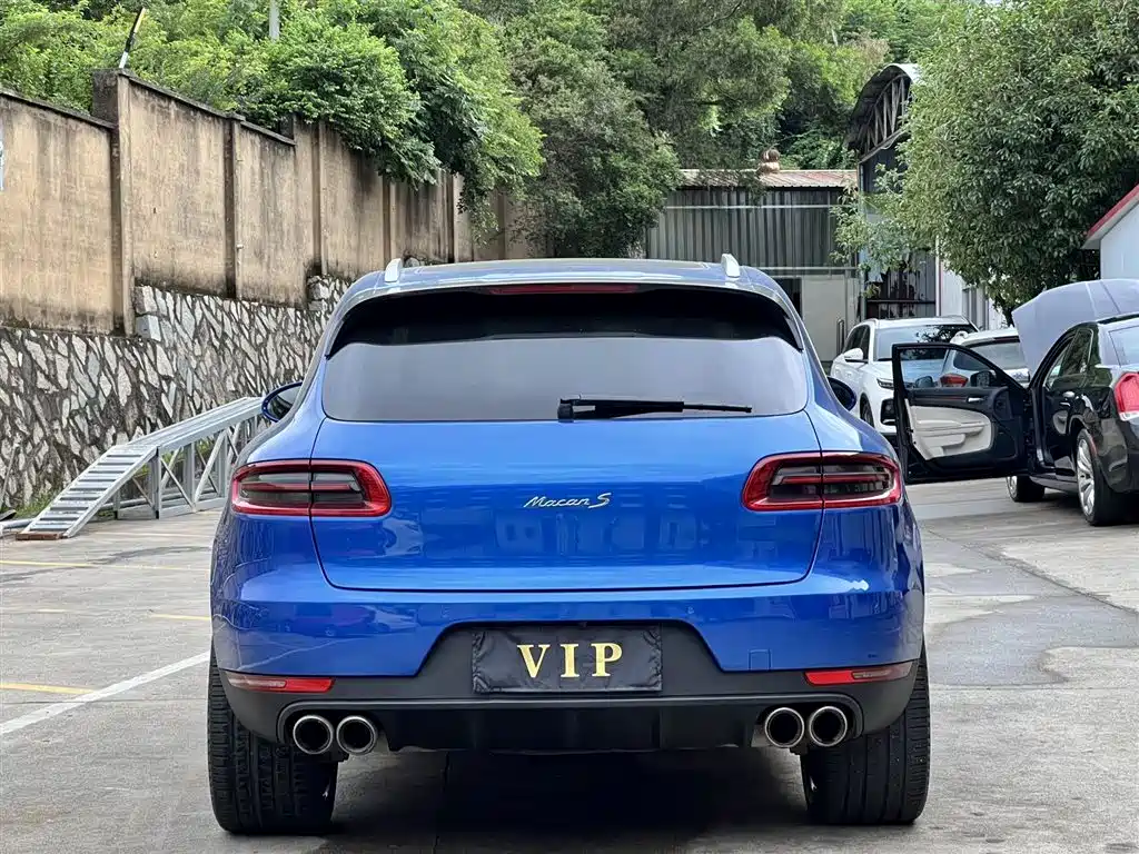 Porsche Macan 2015