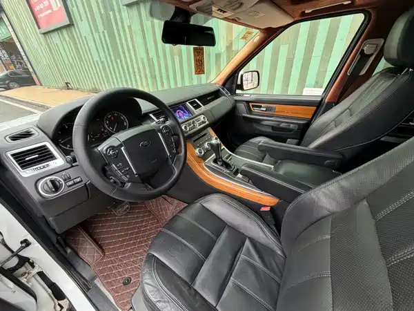 Land Rover Range Rover Sport 2010