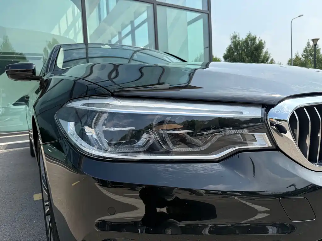 BMW 5 Series 2019