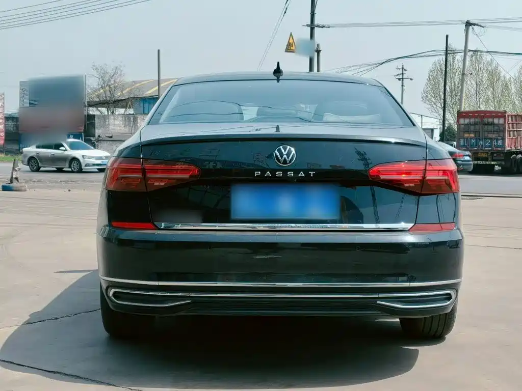 Volkswagen Passat 2021 — фото 13