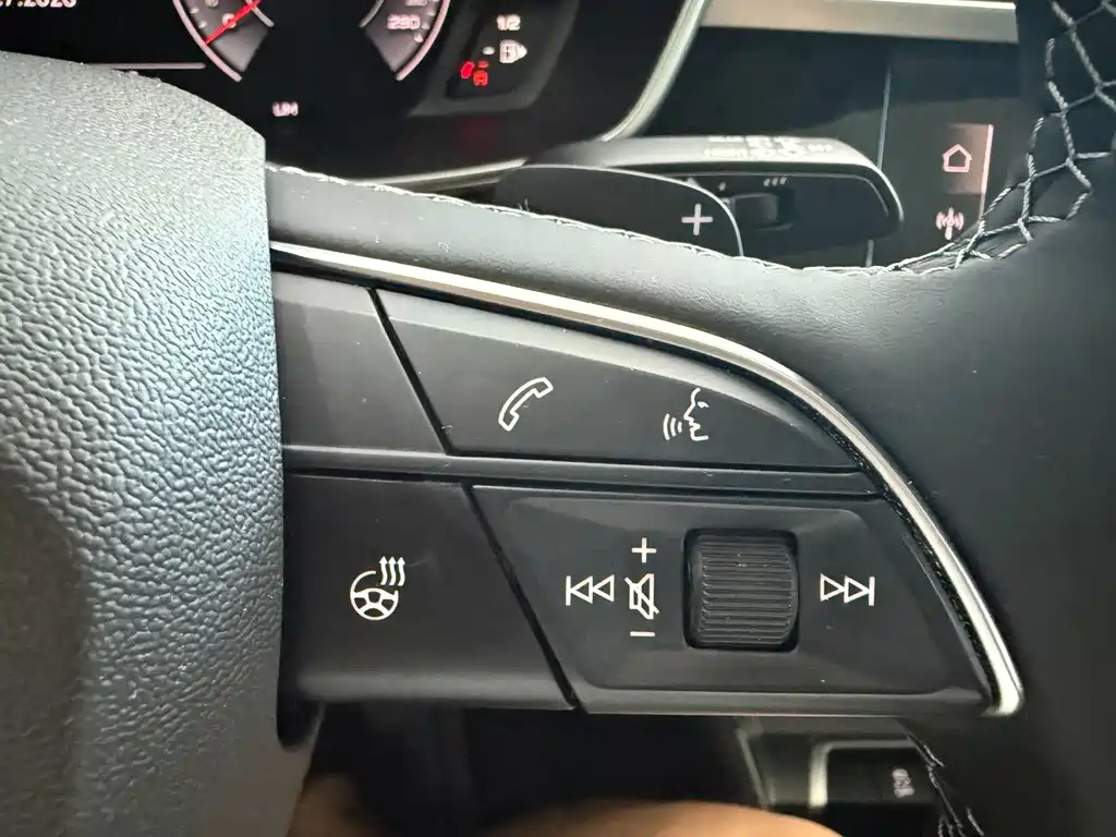 Audi Q3 Sportback 2023 — фото 15