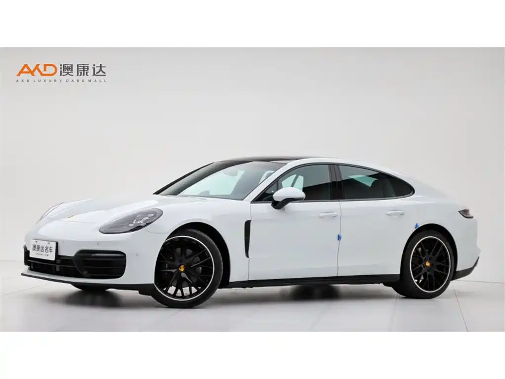 Porsche Panamera 2023 — фото 1