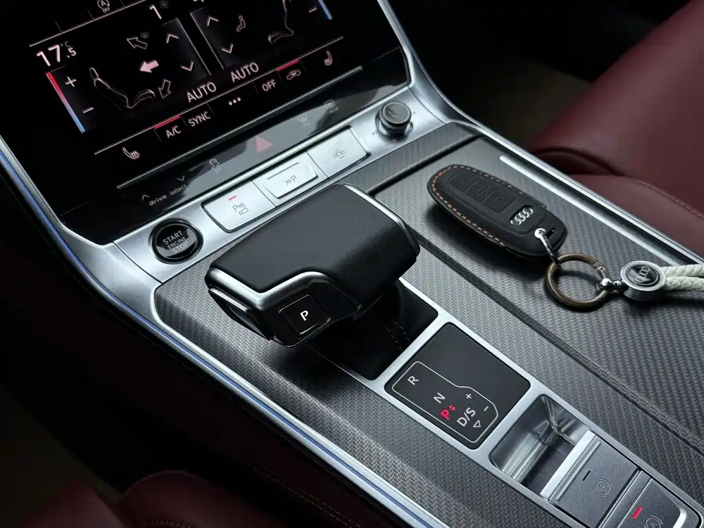 Audi A7L 2025