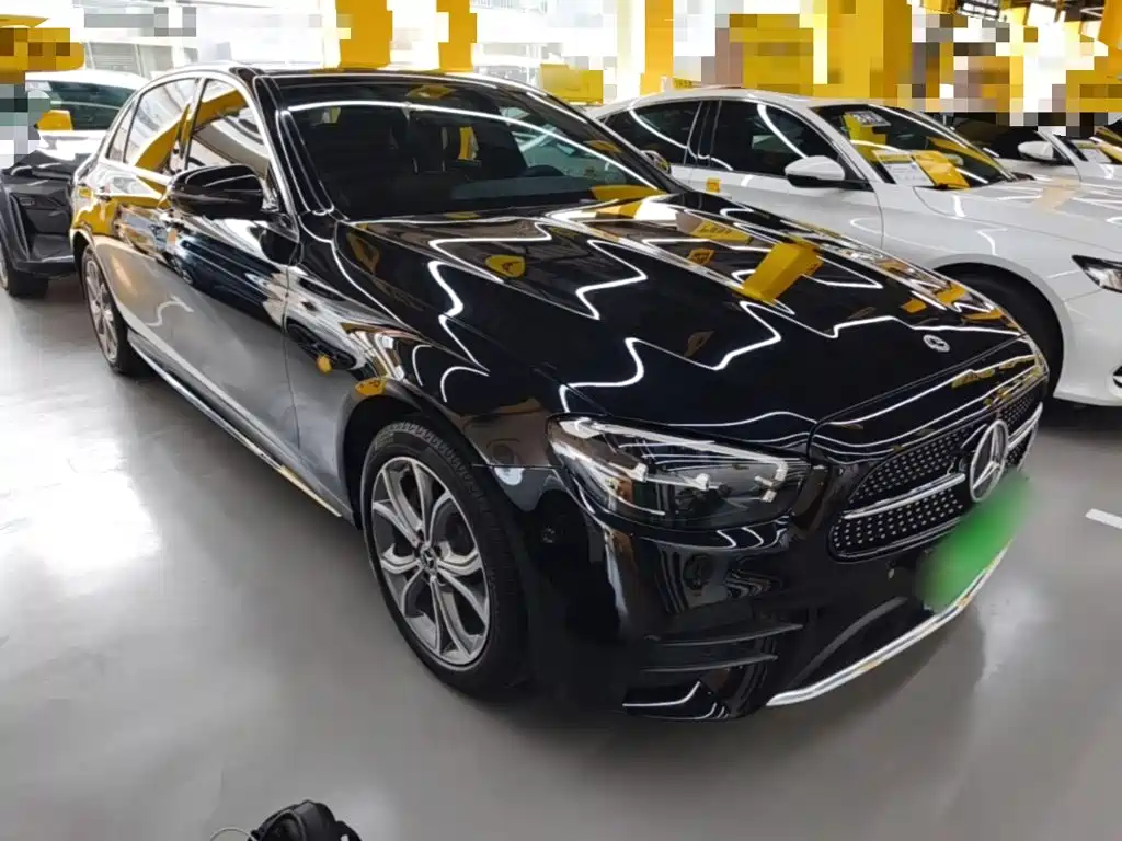 Mercedes-Benz E-Class 2022