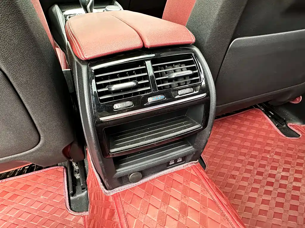 BMW 5 Series 2021 — фото 17