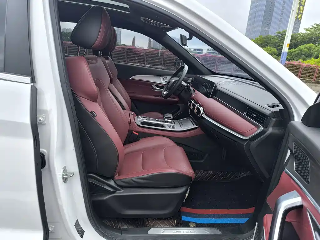 Jetour X70 PLUS 2023 — фото 12