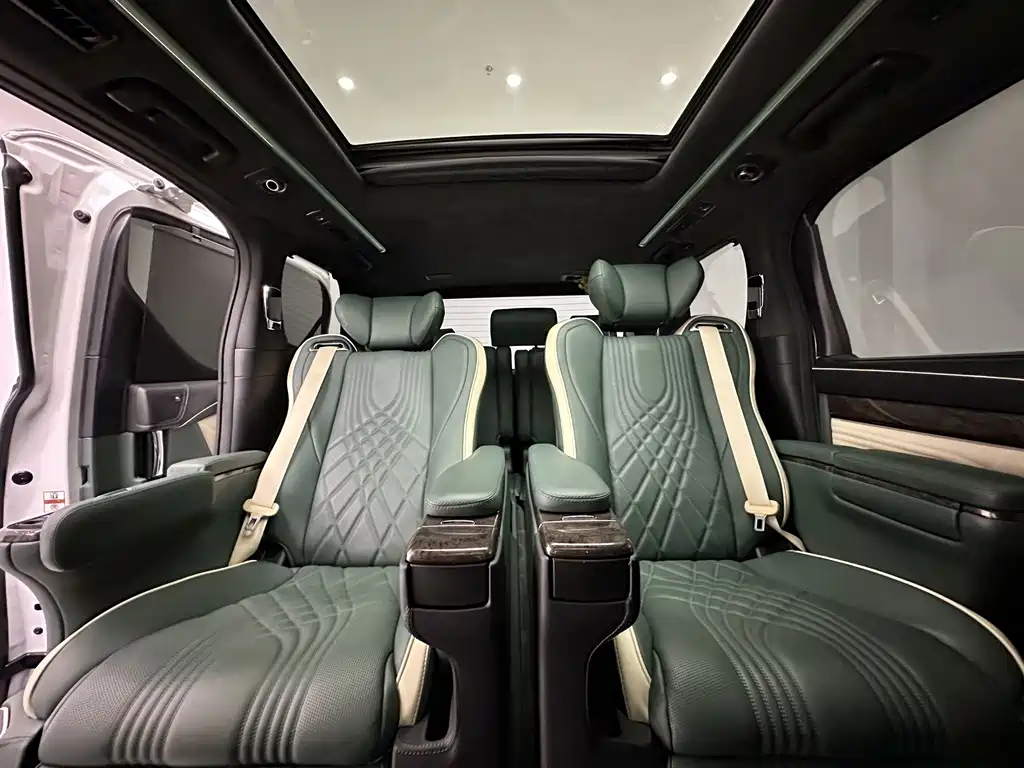 Toyota Alphard 2018 — фото 15
