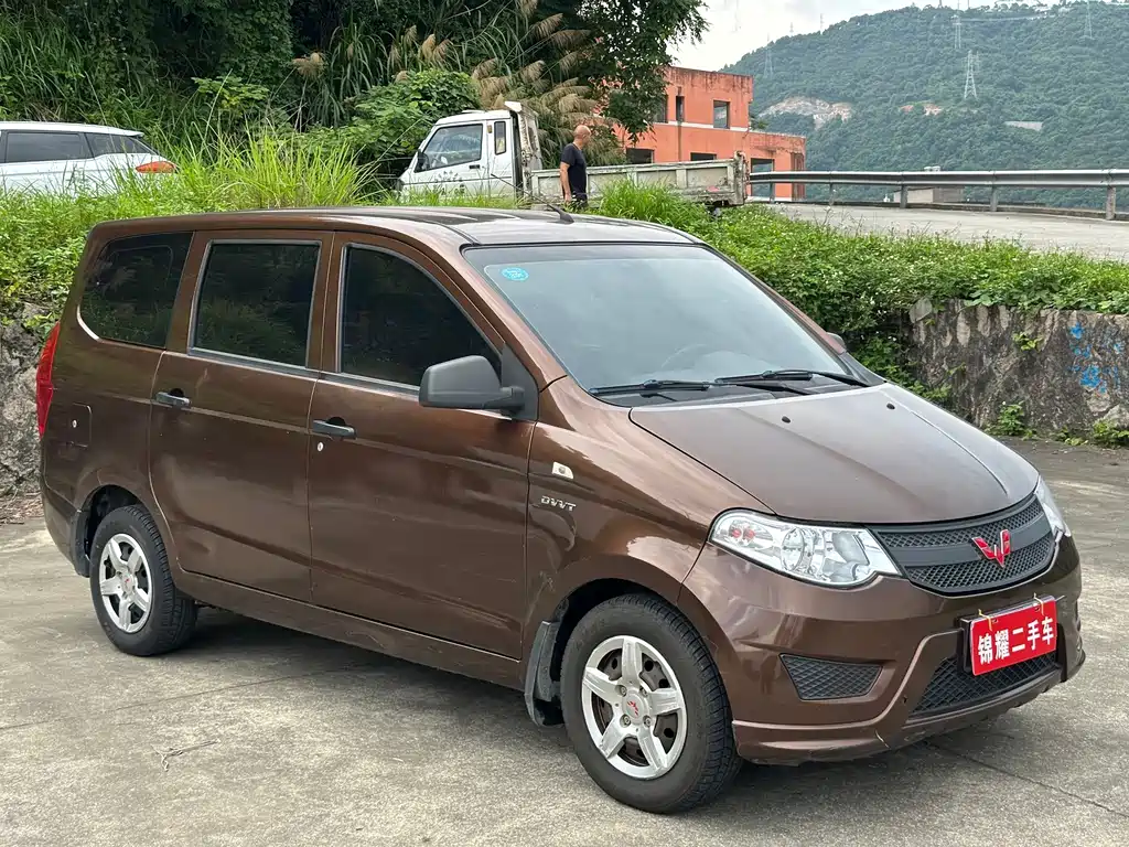 Wuling Hongguang 2018 — фото 3