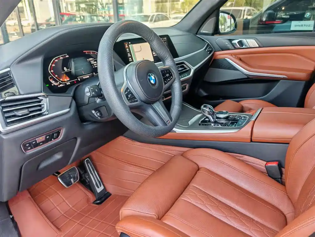 BMW X7 2022 — фото 9