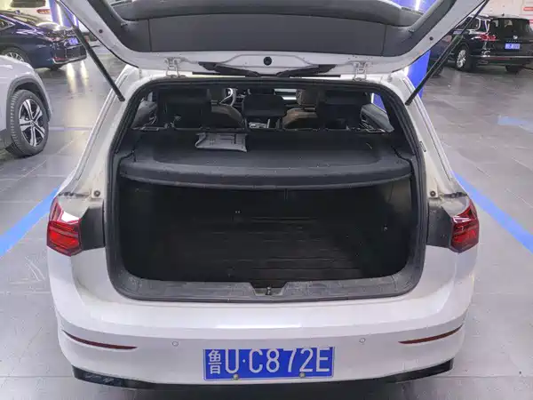 Volkswagen Golf 2022