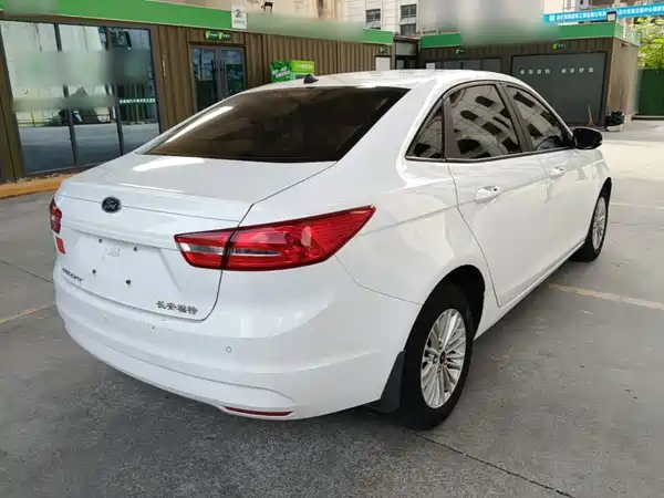 Ford Escort 2018
