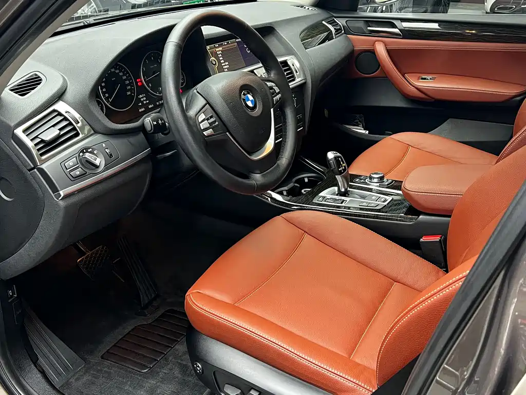 BMW X3 2012 — фото 13