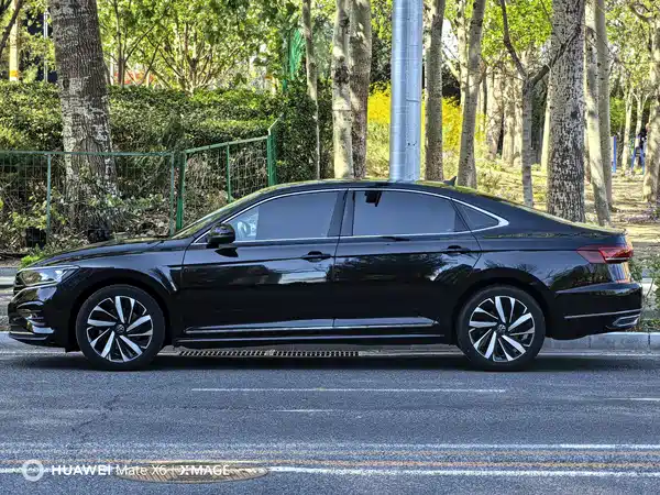 Volkswagen Passat 2022
