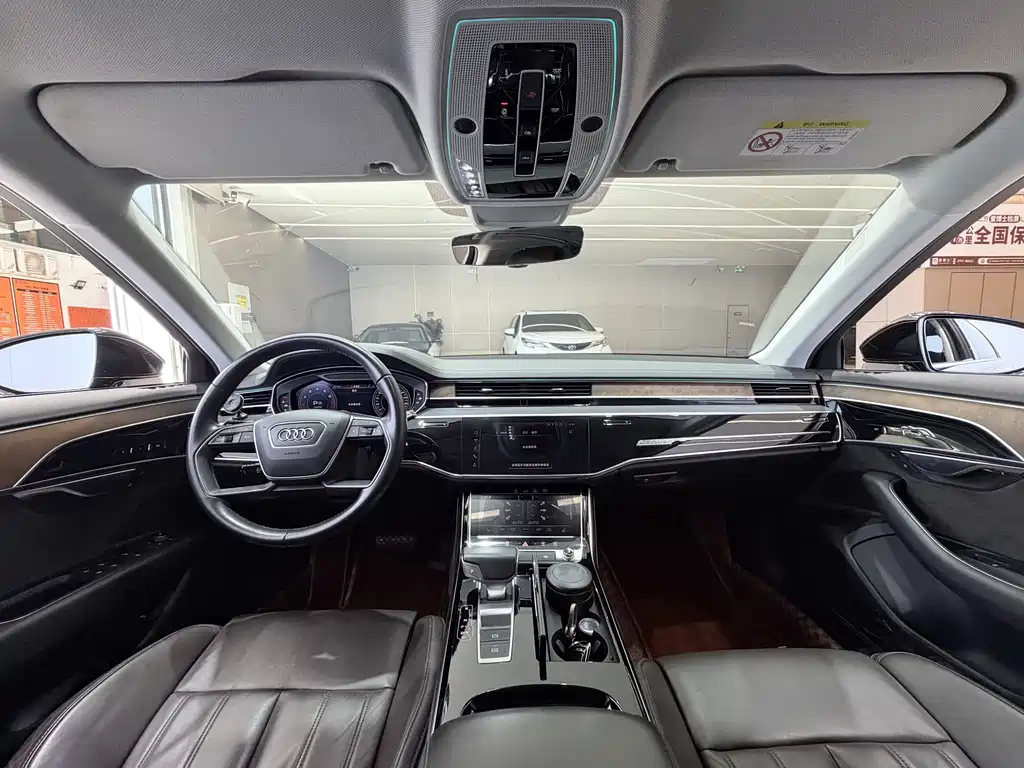 Audi A8 2019 — фото 14