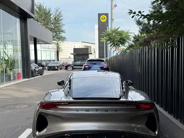 Lotus EMIRA 2024