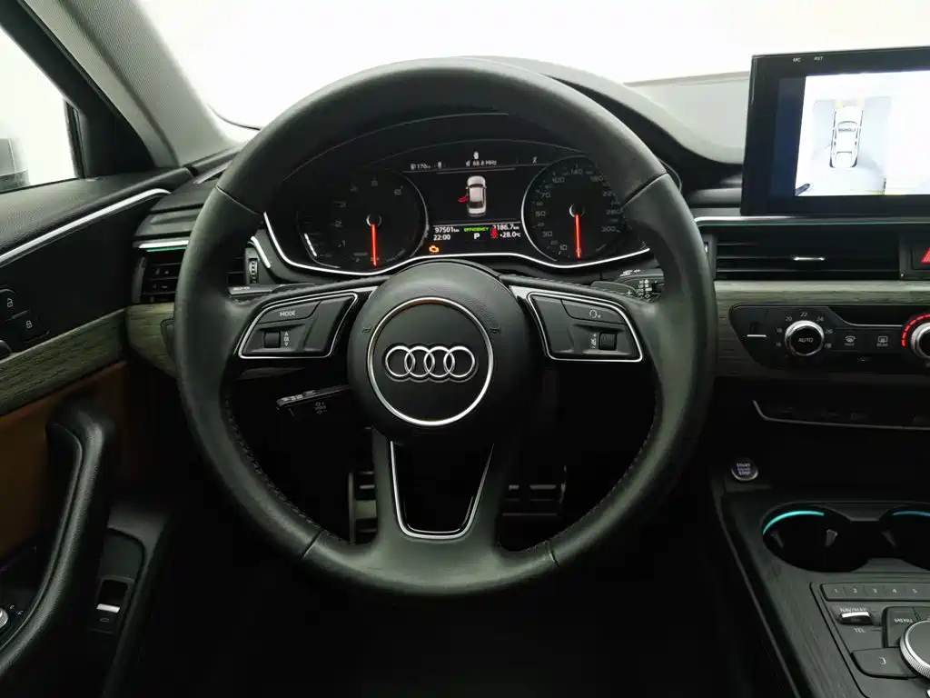 Audi A4L 2019 — фото 11