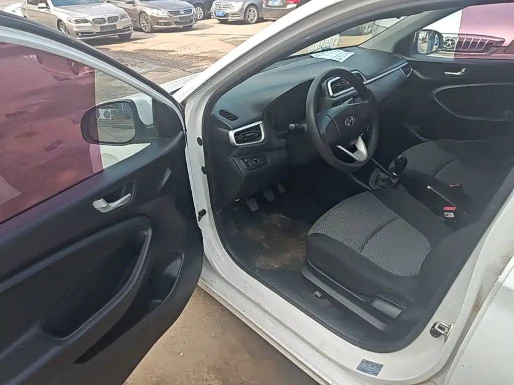 Hyundai Verna 2019 — фото 16