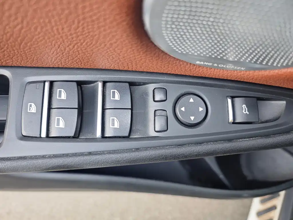 BMW X5 2014 — фото 14
