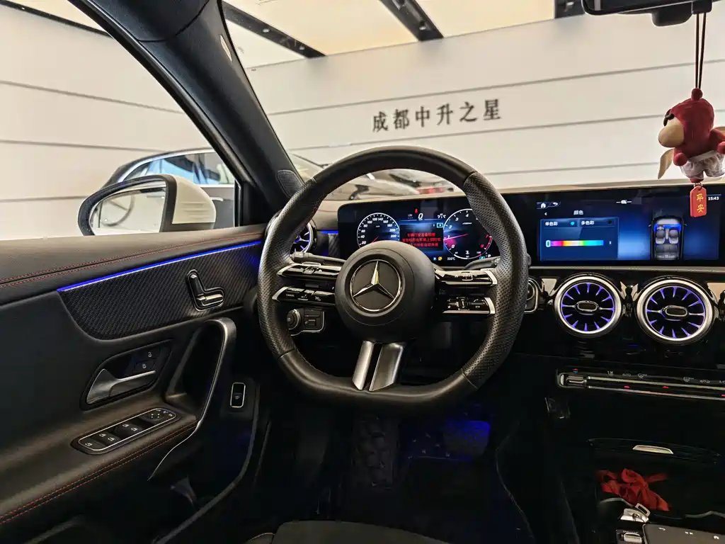 Mercedes-Benz A-Class 2023 — фото 9