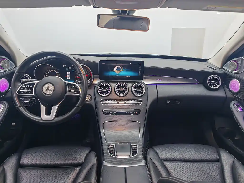 Mercedes-Benz C-Class 2019 — фото 15