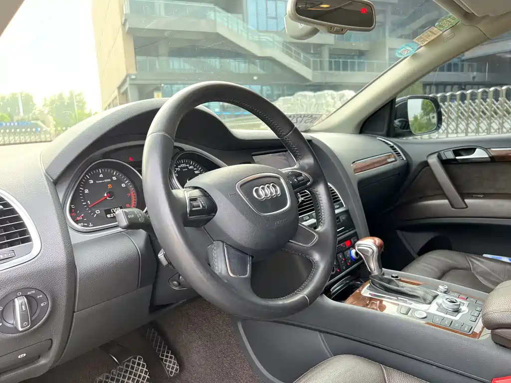 Audi Q7 2014 — фото 11