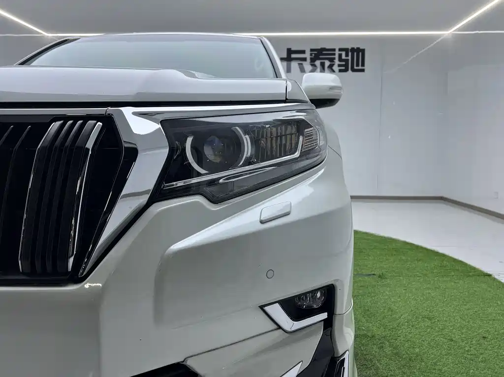 Toyota Prado 2019 — фото 27